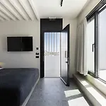Cubic Mykonos Seafront Design 4* オルノス