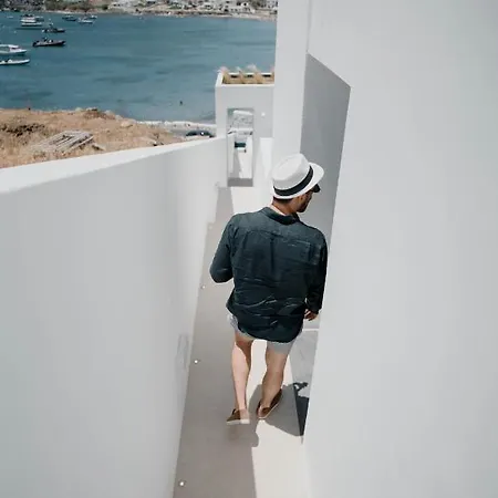 Cubic Mykonos Seafront Design * Ornos (Mykonos)
