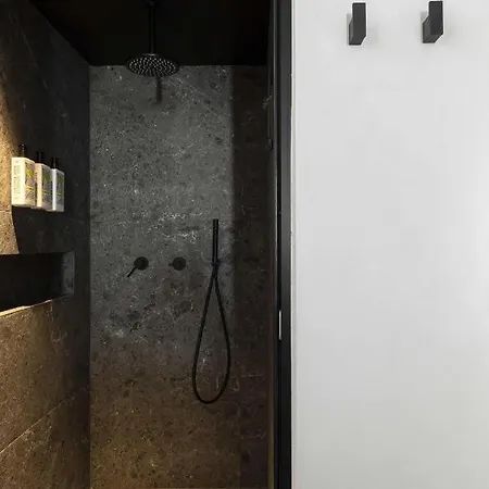 Cubic Mykonos Seafront Design Otel