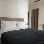 Cubic Mykonos Seafront Design ホテル オルノス