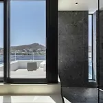 Otel Cubic Mykonos Seafront Design