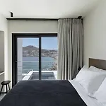 Cubic Mykonos Seafront Design Otel 4*