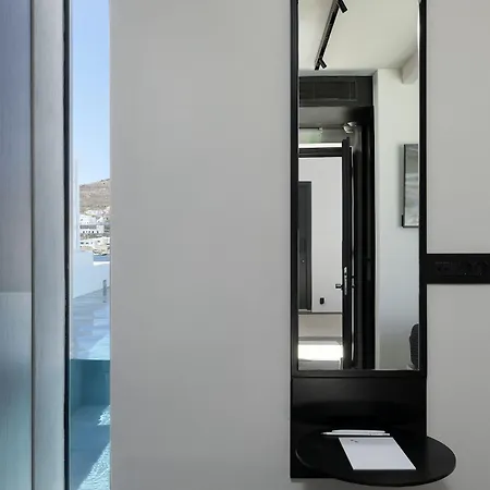 Cubic Mykonos Seafront Design 4* Ornos (Mykonos)