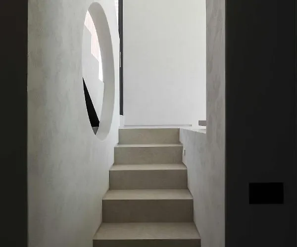 Ξενοδοχείο Cubic Mykonos Seafront Design Ορνός