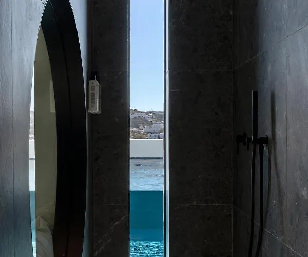 Cubic Mykonos Seafront Design Ξενοδοχείο *