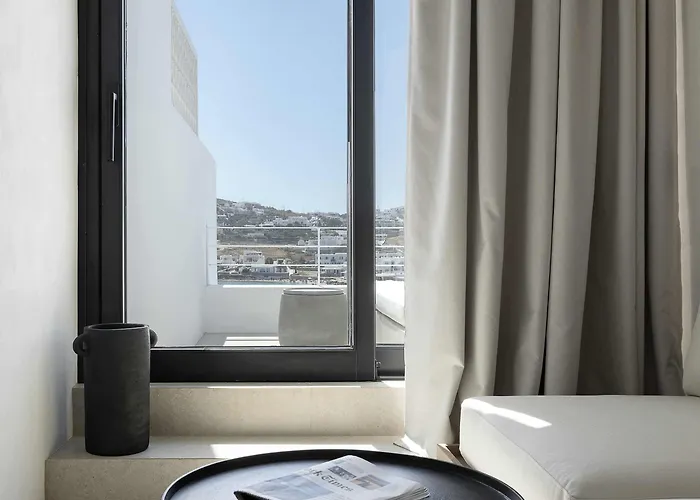 Cubic Mykonos Seafront Design Ορνός