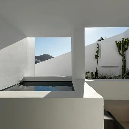 酒店 Cubic Mykonos Seafront Design 奥诺斯